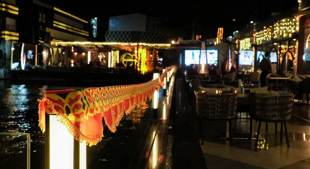 dinner by the Nile