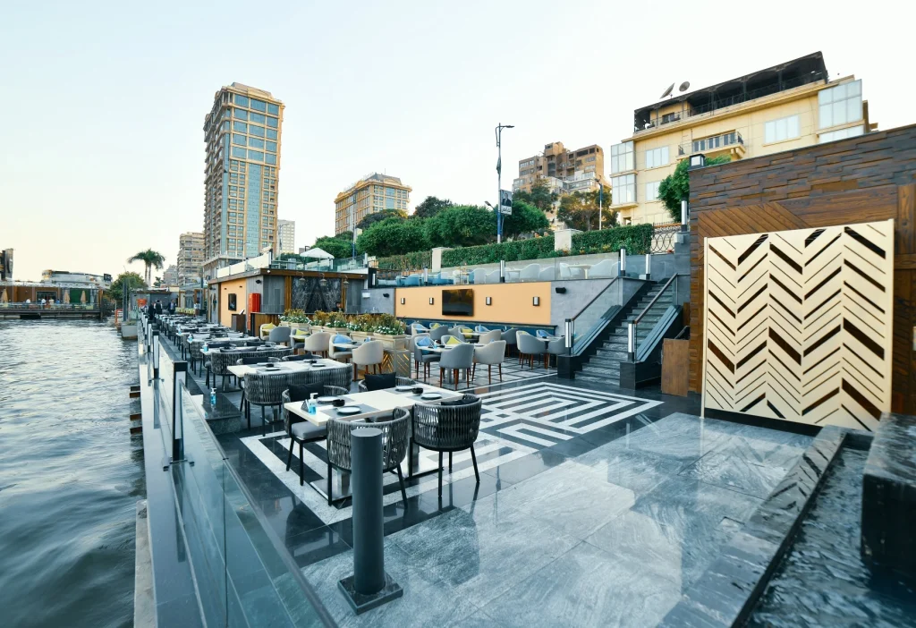 indoor dining Giza